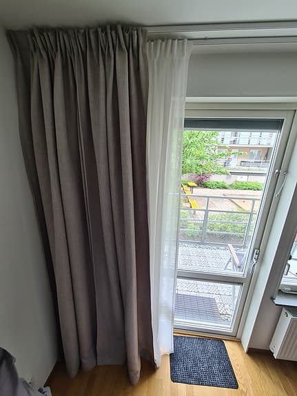 Hemtex gardinlängder grå och vit