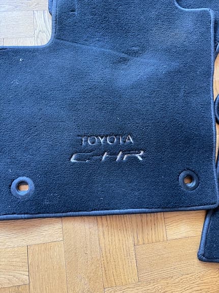 Toyota C-HR original bilmattor svarta
