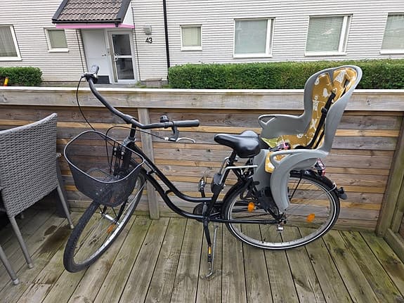 RIDDARHOLMEN 28 tums 3 växlad Damcykel med HAMAX barnstol och kvitto