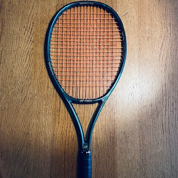 Yonex VCore Pro 97, tennisracket