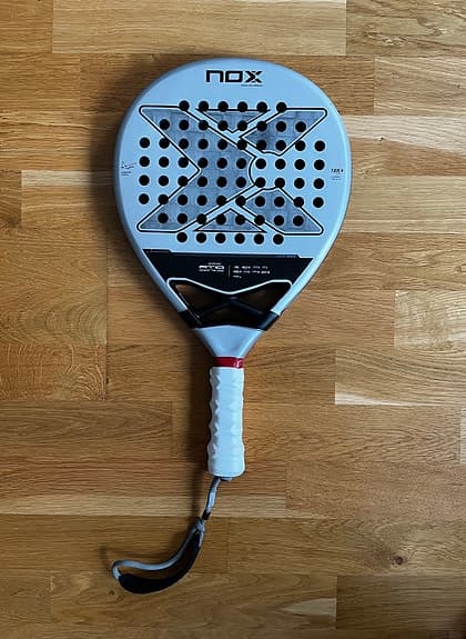 Nox AT10 Genius 18K padelracket padelrack 2024 silver