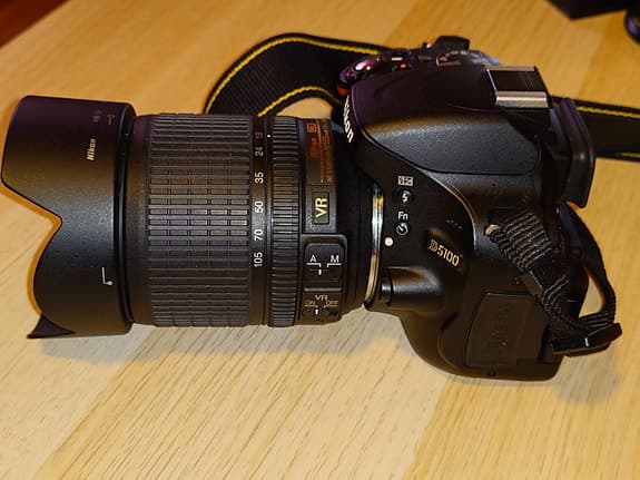 Nikon D5100  (2800 bilder) + AF-S Nikkor DX 18-105mm f/3.5-5.6G ED VR