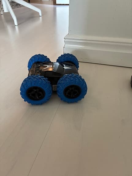 Fjärrstyrd bil leksaksbil svart/blå