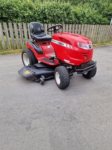Massey Ferguson MF 50-24SD åkgräsklippare med Kohler 7000 Series 24 hk