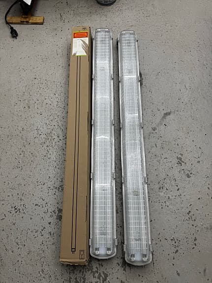 2st lysrörsamatur 120cm inkl 25st nya extra lysrör