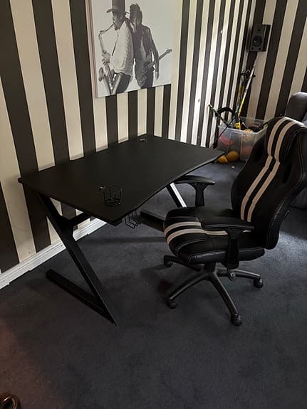 Gamingbord och stol