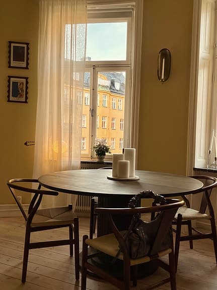 4 st matstolar från Sleepo i ek och papperssnöre
