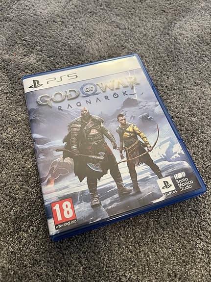 PS5 spel Hogwarts Legacy + God of War Ragnarok