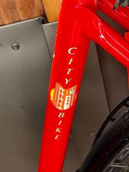 Crescent City Bike damcykel 28" M röd