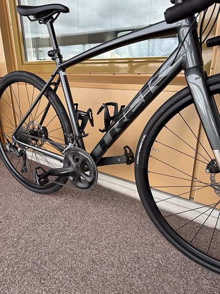 Trek Domane AL 5 Disc 54 landsvägscykel