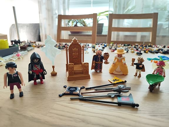 Playmobile figures