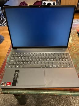 Lenovo IdeaPad 15" laptop grå Helt ny med kartong