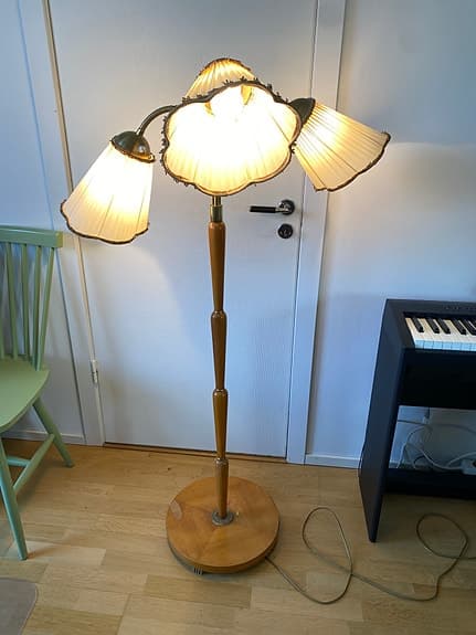 Trearmad golvlampa 50-tal