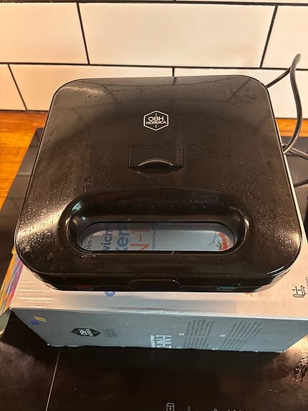 OBH Nordica Sandwich Maker 2-in-1 smörgåsgrill svart