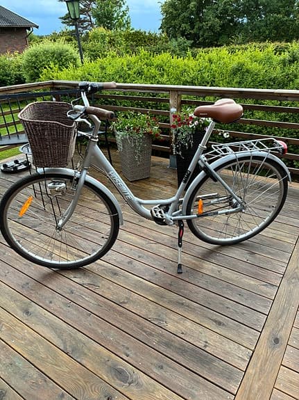 Damcykel 28" med korg