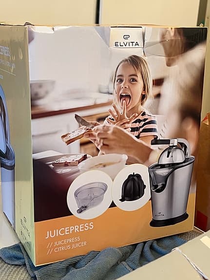Elvita juice press oanvänd
