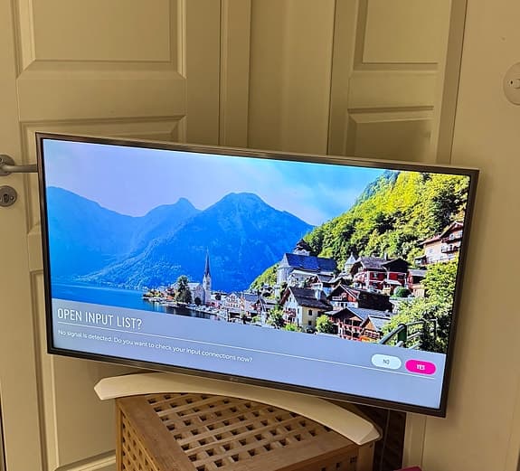 LG - 4K TV 43”