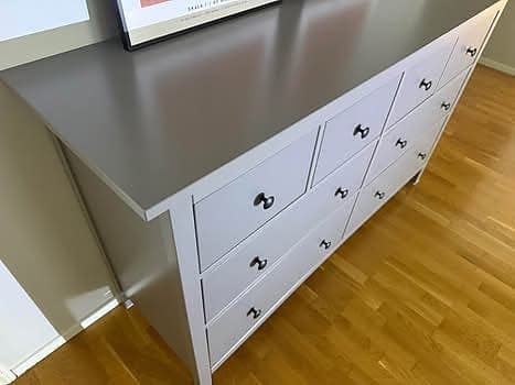 HEMNES byrå från IKEA