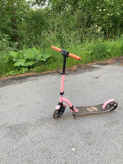 Stoy sparkcykel rosa med stora hjul