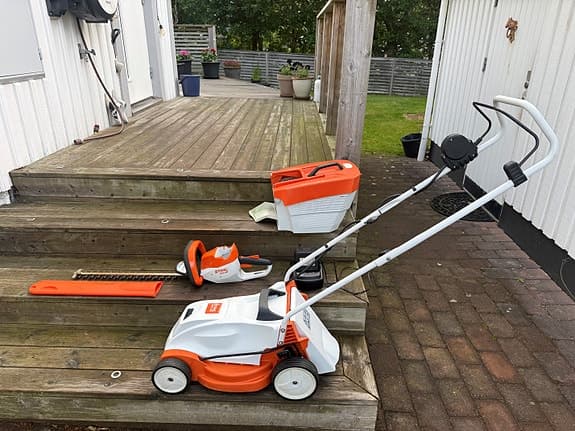 Stihl gräsklippare och häcksax batteridriven RMA235 AK20 HSA56