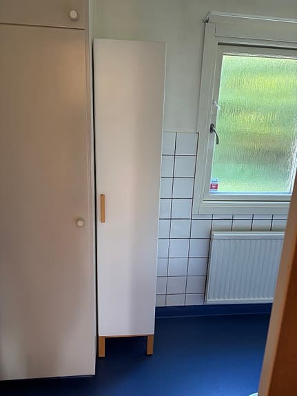 Praktiskt o nätt förvaringsskåp