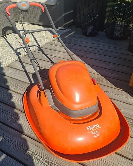 Flymo Turbo 400