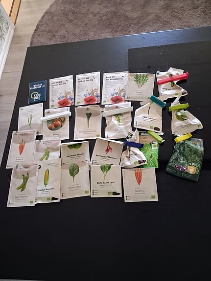 Blandade fröer grönsaker och blommor