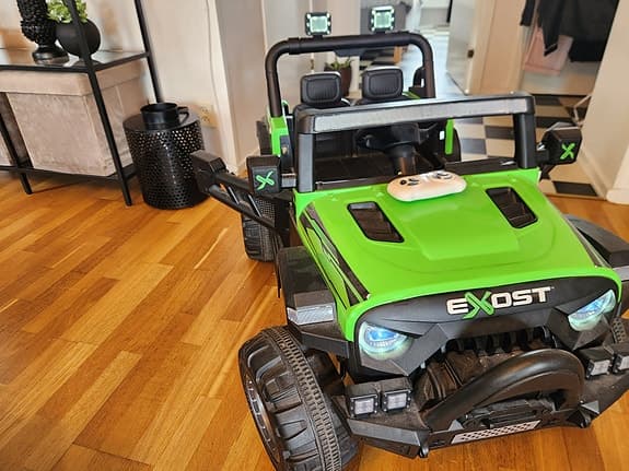 Elbil för barn med fjärrkontroll, musik