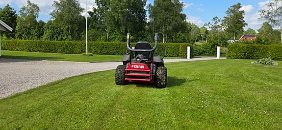 FERRIS ZT 800 ISX Gräsklippare