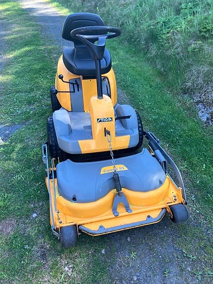 Stiga Villa 12 åkgräsklippare med Briggs & Stratton-motor