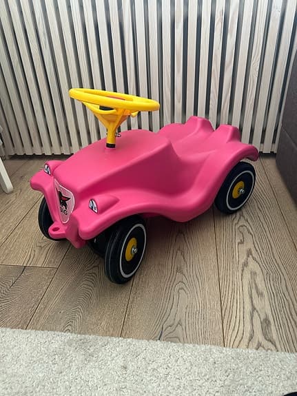 Rosa Bobby Car