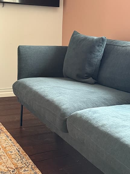 Säljer vår fina Vilma 3-sitssoffa från Svenska Hem