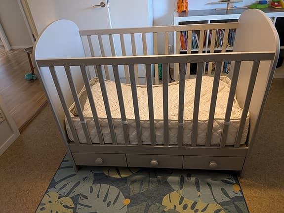 Spjälsäng Ikea Gonatt inkl. madrass