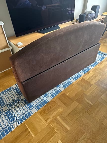 Sittbänk förvaring nedanför sängen