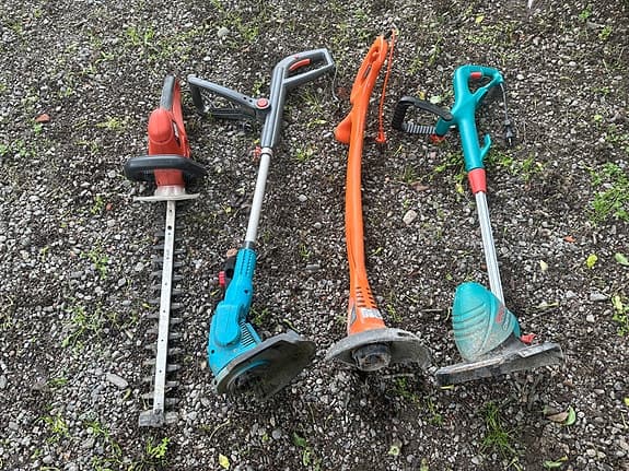 Trädgårdspaket med trimmers, häcksax och gräsklippare