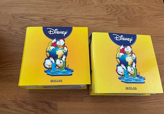 Disney Atlas ringpärmar med faktablad om jord, djur och rymd