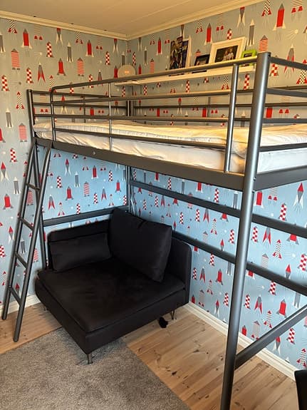 IKEA loftsäng med stege