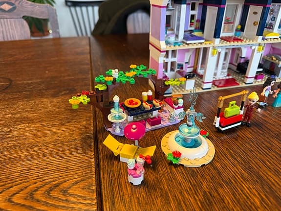LEGO Friends Heartlake City Grand Hotel
