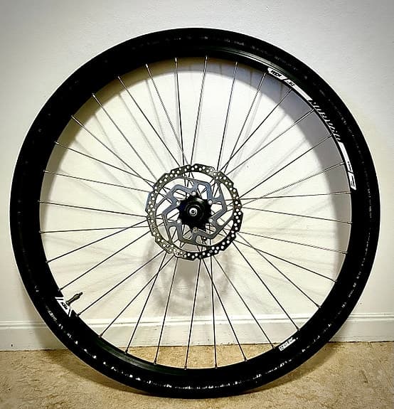 28” Hjul med Däck