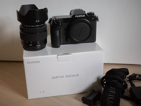 Fujifilm GFX 50S II med GF 35-70mm objektiv