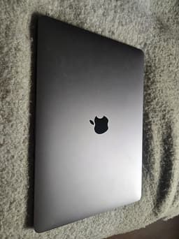 MacBook (M1, 2020) 8GB RAM, 512 GB SSD