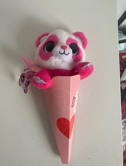 Söt rosa panda plush i blomstrut 🩷🐼