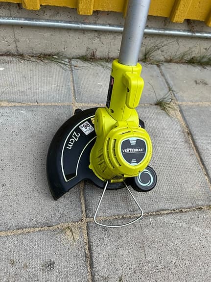 Ryobi  500 W grästrimmer - automatisk trådmatning