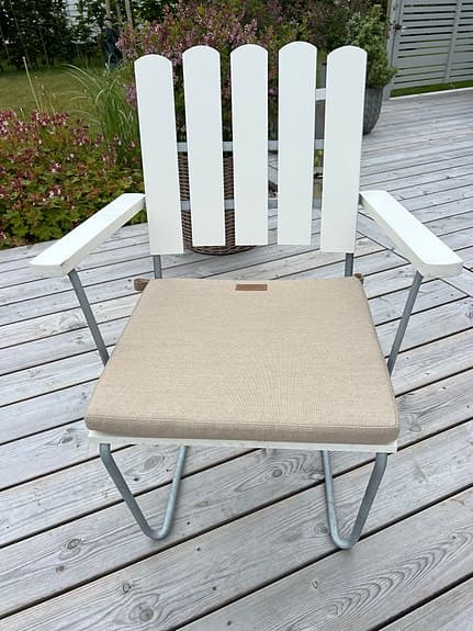 4 beige sittdynor till Grythyttan A2