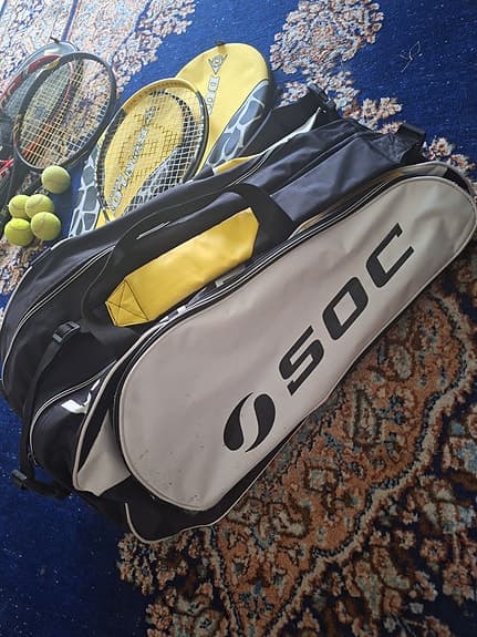Tennisracket Dunlop och Mega Age med Whipper/SOC väska