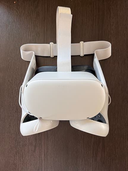 Oculus Quest 2 samt silikonskydd