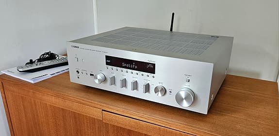 Förstärkare Yamaha MusicCast R-N803D
