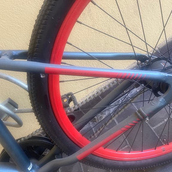 Snygg Nishiki mountainbike 17" S-M Kvinna röd/grå