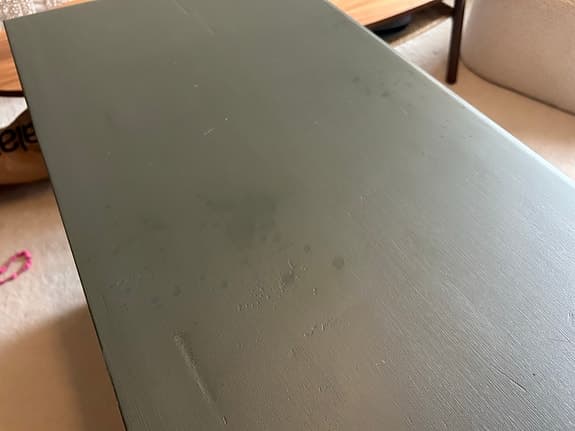 Charmig grön vintage byrå