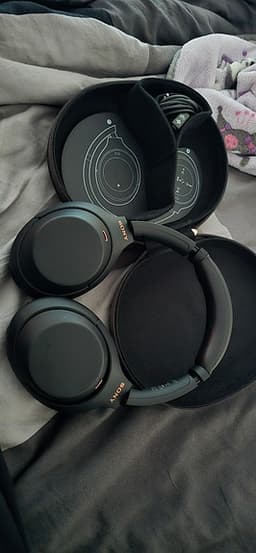 Sony WH-1000XM4